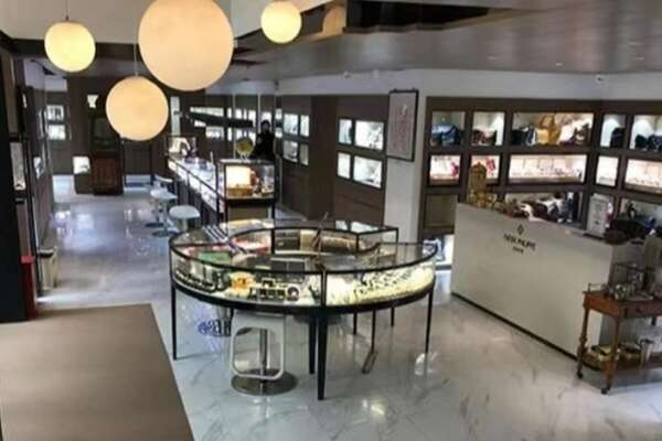 根河市寄卖奢侈品店